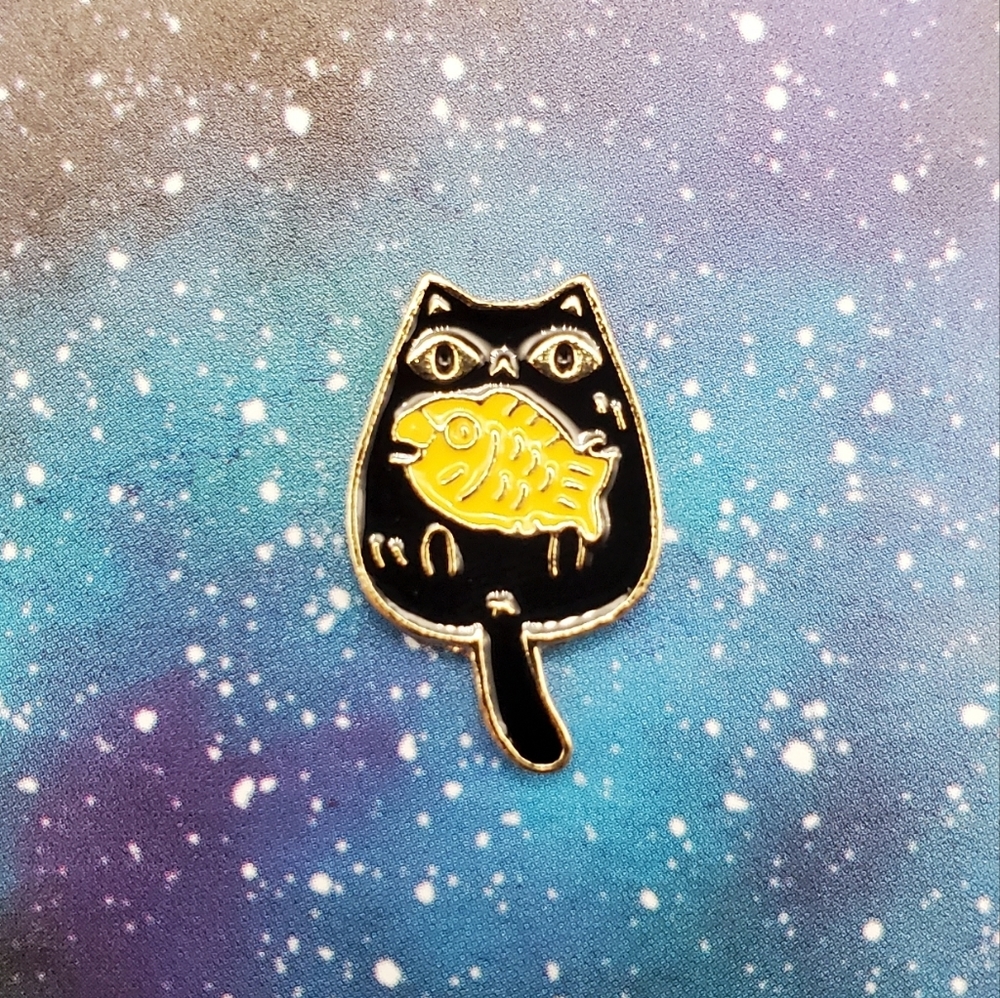 Black Cat & Fish Enamel Pin
